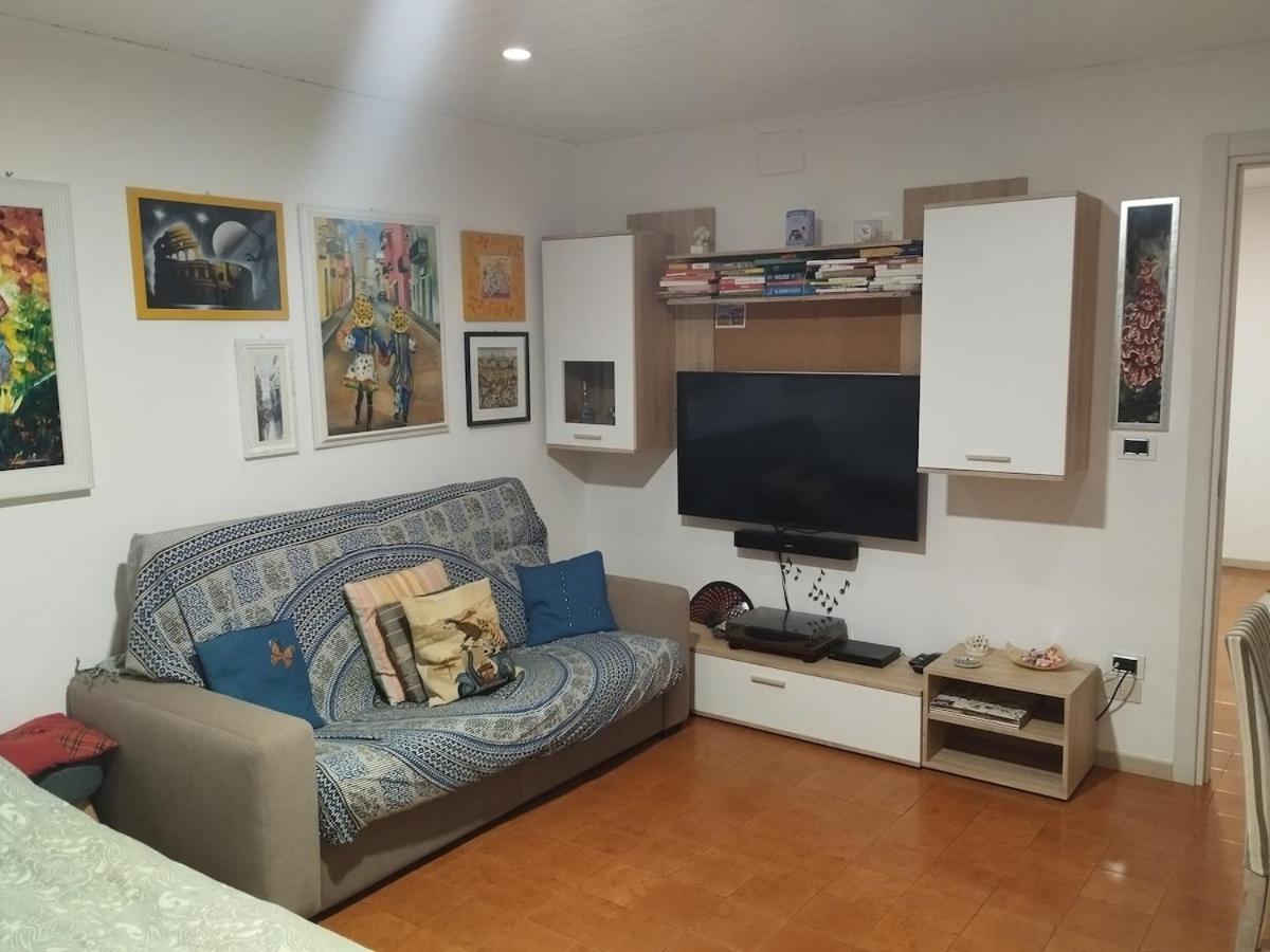 Piccolo Attico Apartment เลชเช ภายนอก รูปภาพ